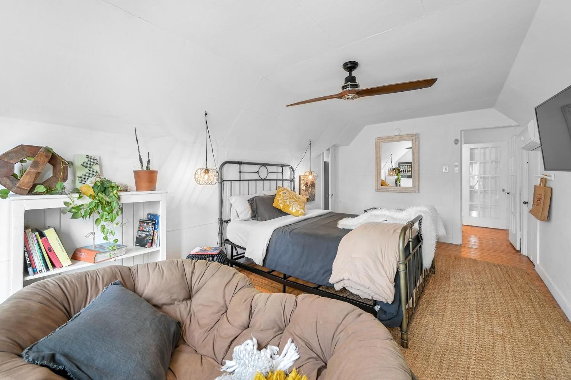 Holiday home Urban Entire 4 Mi To Dt *