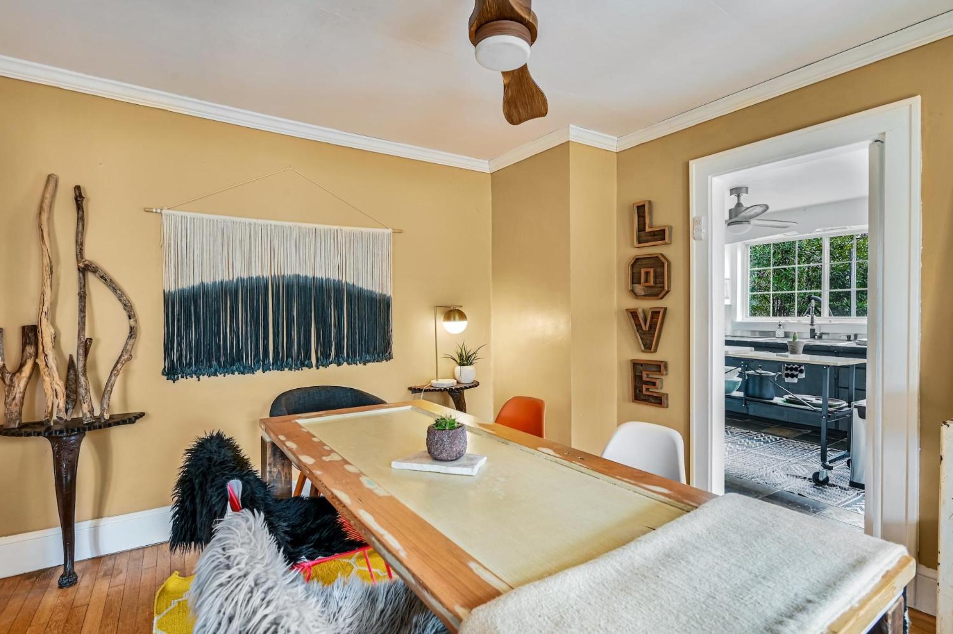Urban Entire 4 Mi To Dt Holiday home Asheville